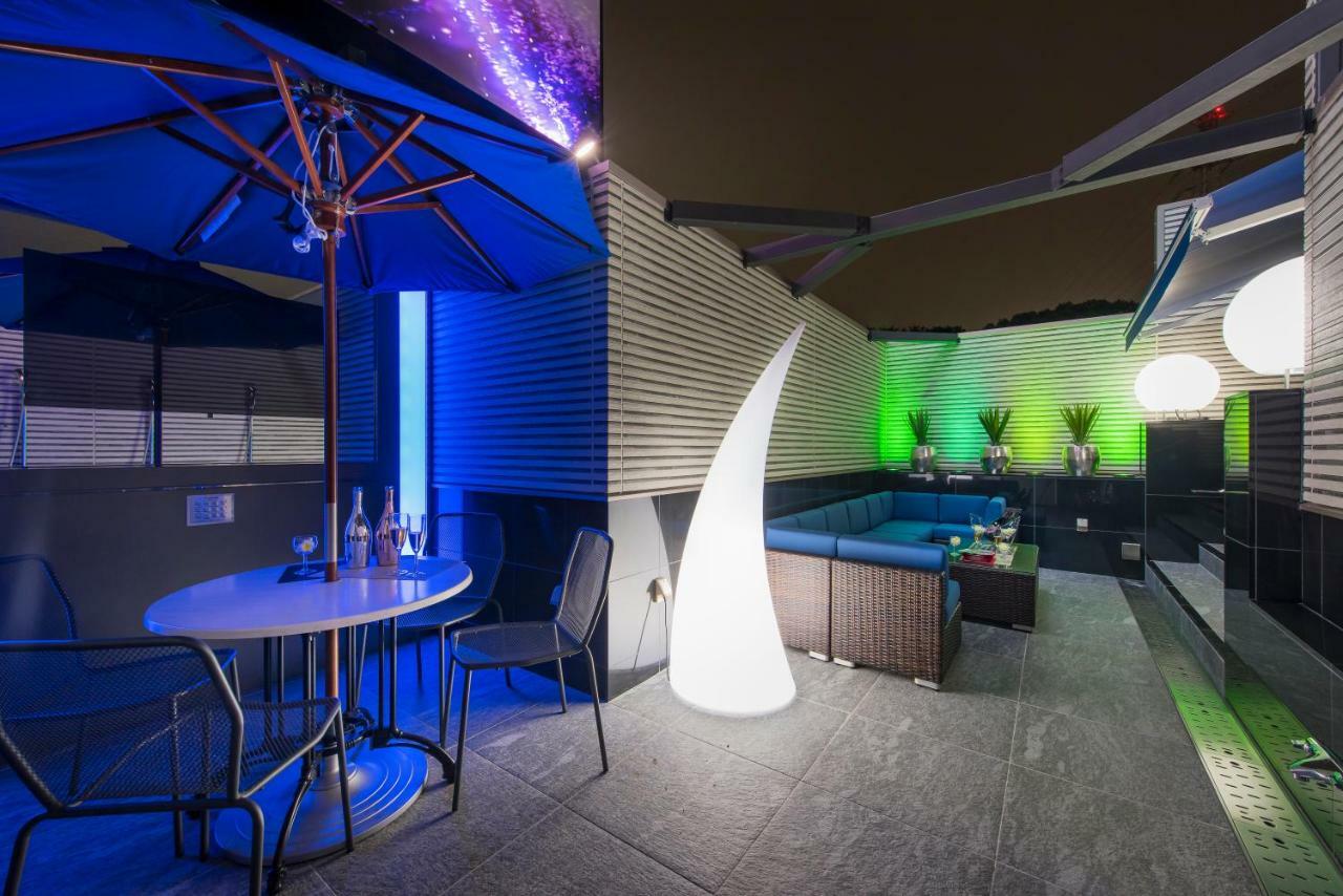 Hotel W-Party-W Group Hotels And Resorts- Kawaguchi  Exteriör bild