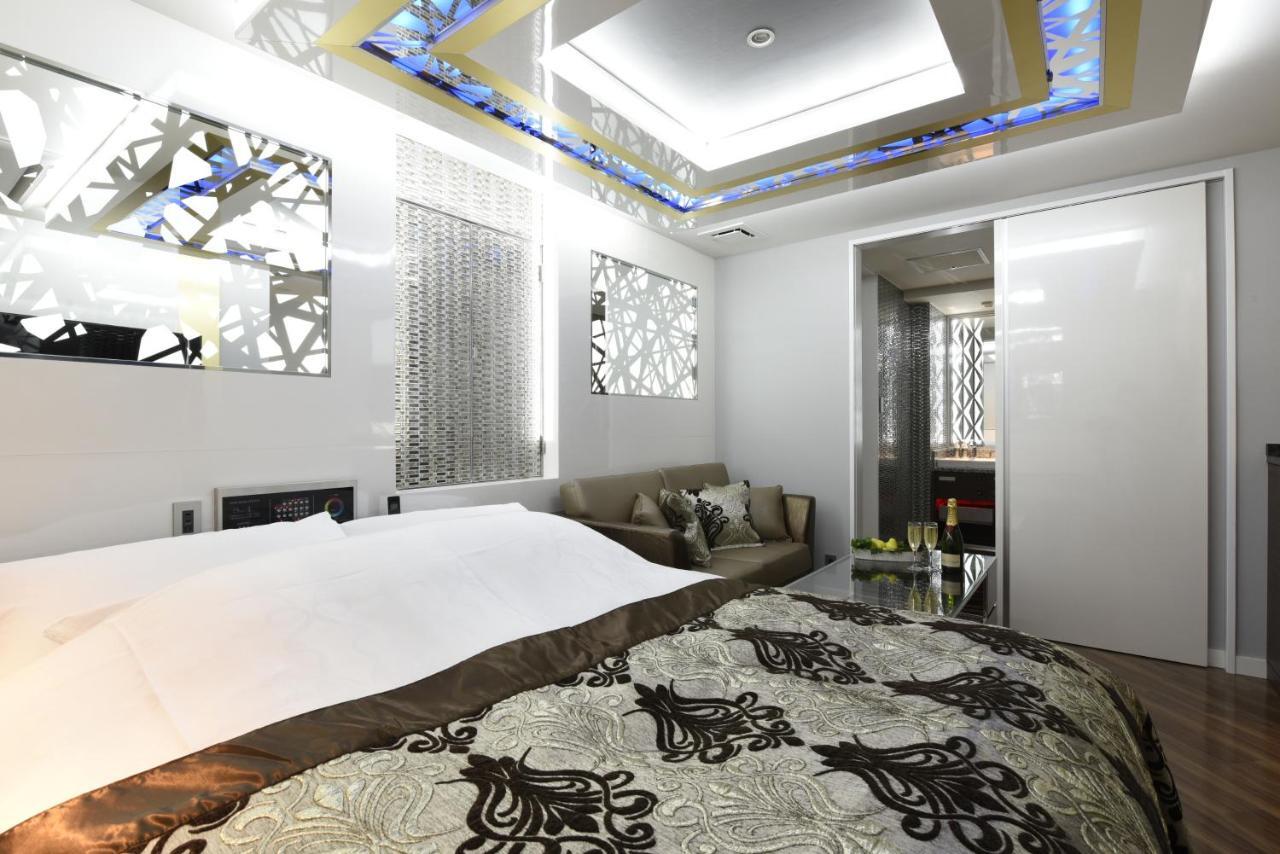 Hotel W-Party-W Group Hotels And Resorts- Kawaguchi  Exteriör bild